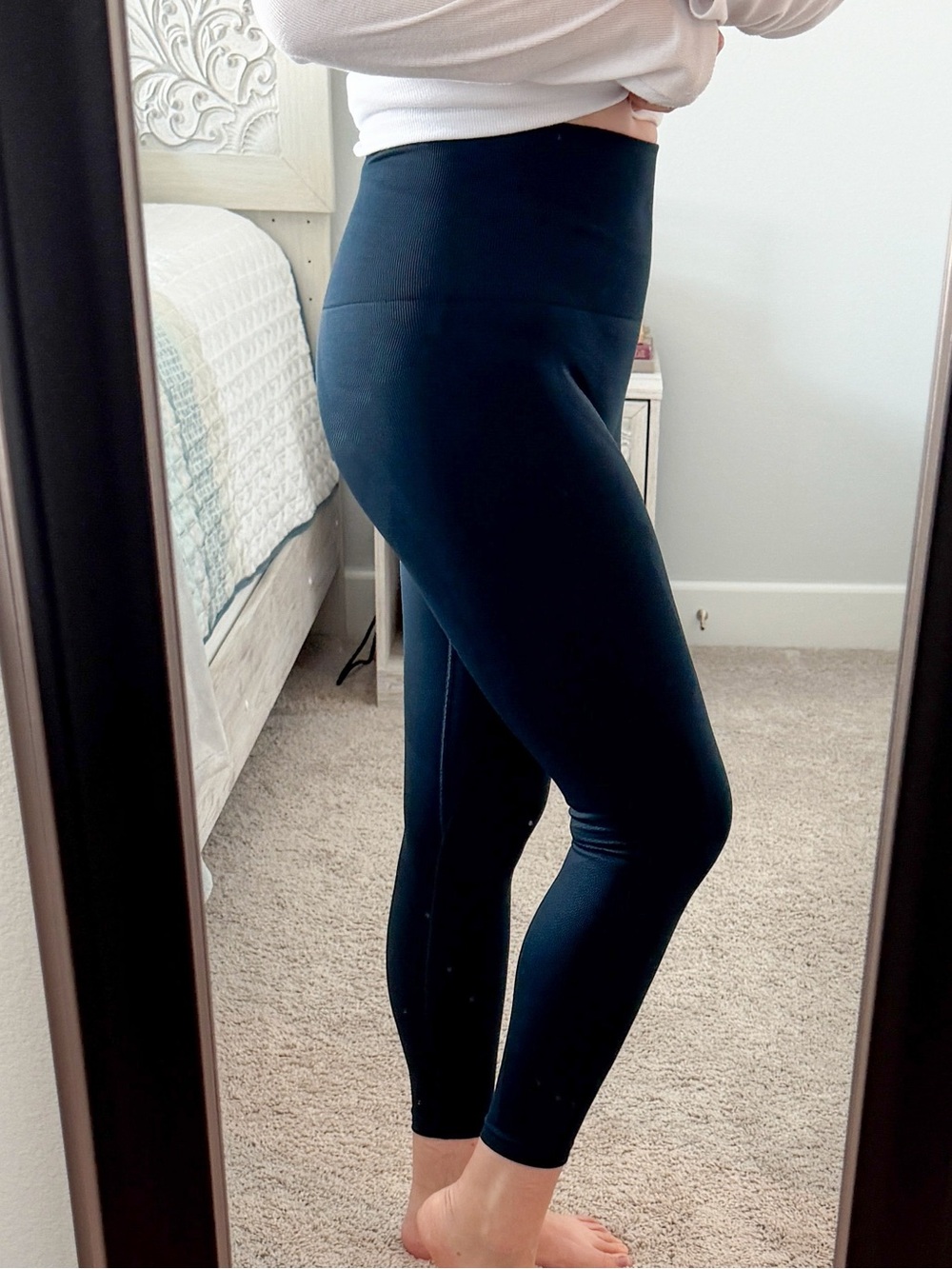 LNDR High-Waist Navy Leggings